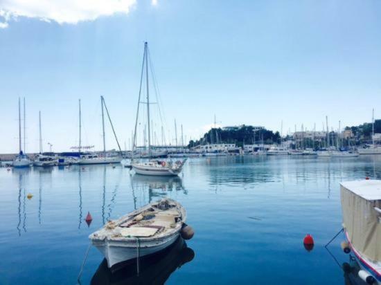 For Harbor Travelers Apartment Piraeus Luaran gambar
